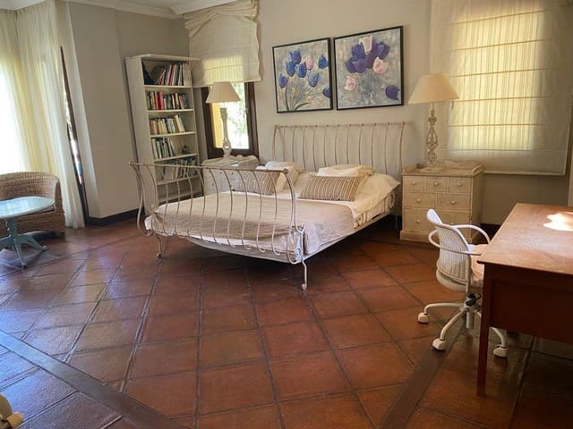 4 soveværelse Villa til salg i Sotogrande Alto, San Roque - € 1.802.000 (Ref: 8864622)