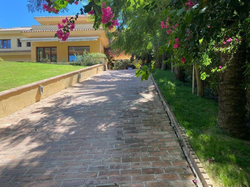 4 soveværelse Villa til salg i Sotogrande - € 1.802.000 (Ref: 8864622)