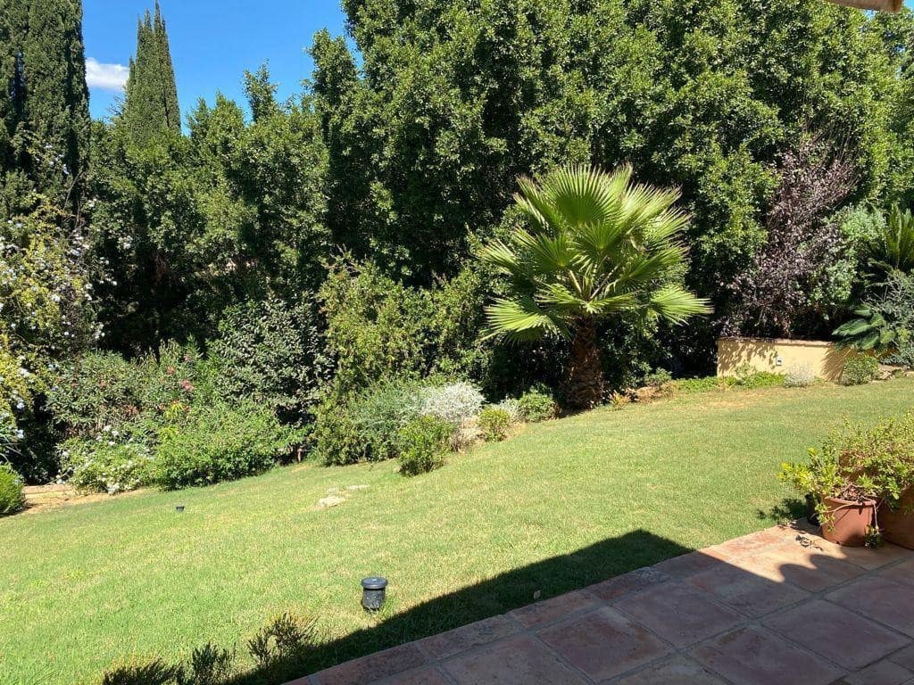 4 soveværelse Villa til salg i Sotogrande - € 1.802.000 (Ref: 8864622)