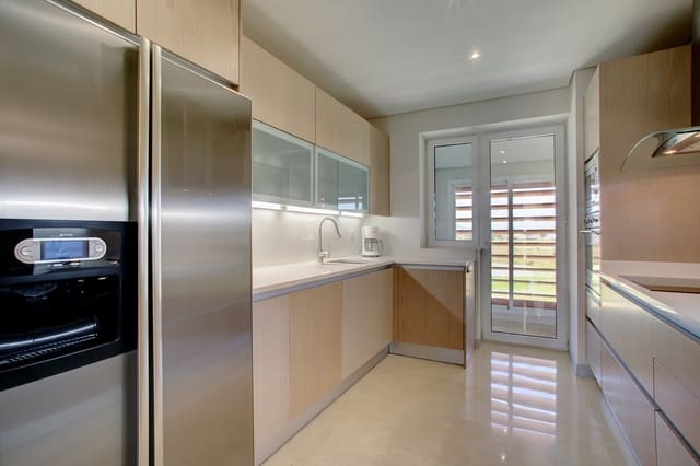 Ático de 2 habitaciones en Puerto de Sotogrande - La Marina, San Roque en venta con garaje - 720.000 € (Ref: 8952456)