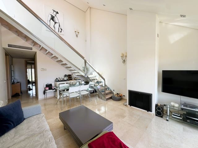 Ático de 2 habitaciones en Puerto de Sotogrande - La Marina, San Roque en venta con garaje - 720.000 € (Ref: 8952456)