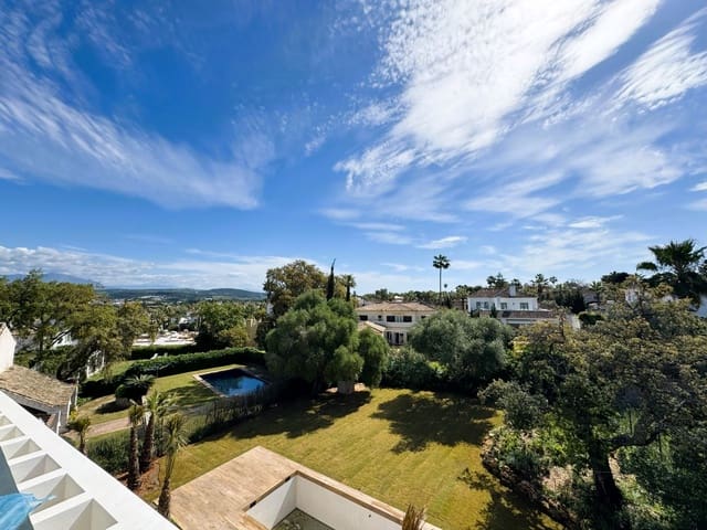 5 slaapkamer Villa te koop in Sotogrande Costa, San Roque - € 2.850.000 (Ref: 8952457)