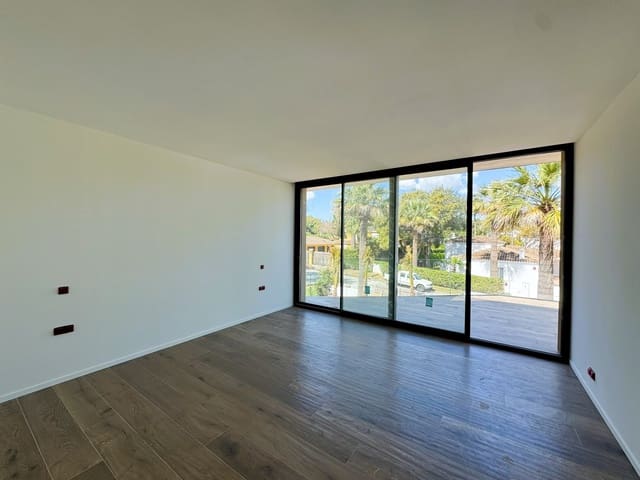 5 Zimmer Villa zu verkaufen in Sotogrande Costa, San Roque - 2.850.000 € (Ref: 8952457)