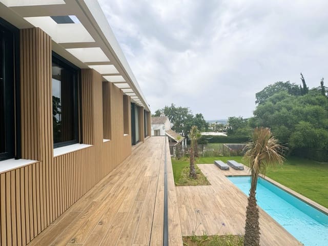 5 Zimmer Villa zu verkaufen in Sotogrande Costa, San Roque - 2.850.000 € (Ref: 8952457)