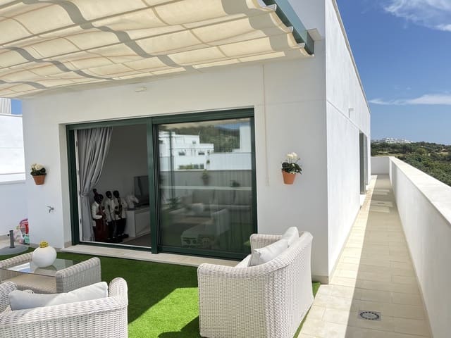 3 makuuhuone Kattohuoneisto myytävänä paikassa Sotogrande Alto, San Roque mukana uima-altaan 
autotalli - 745 000 € (Ref: 8985485)