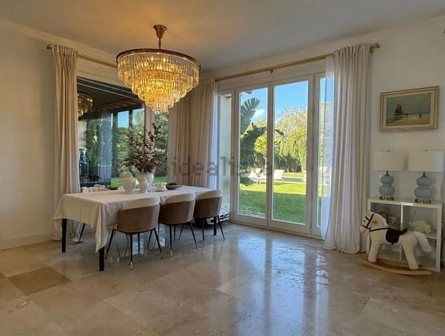 6 soveværelse Villa til salg i Sotogrande Costa, San Roque med garage - € 1.445.000 (Ref: 8991963)