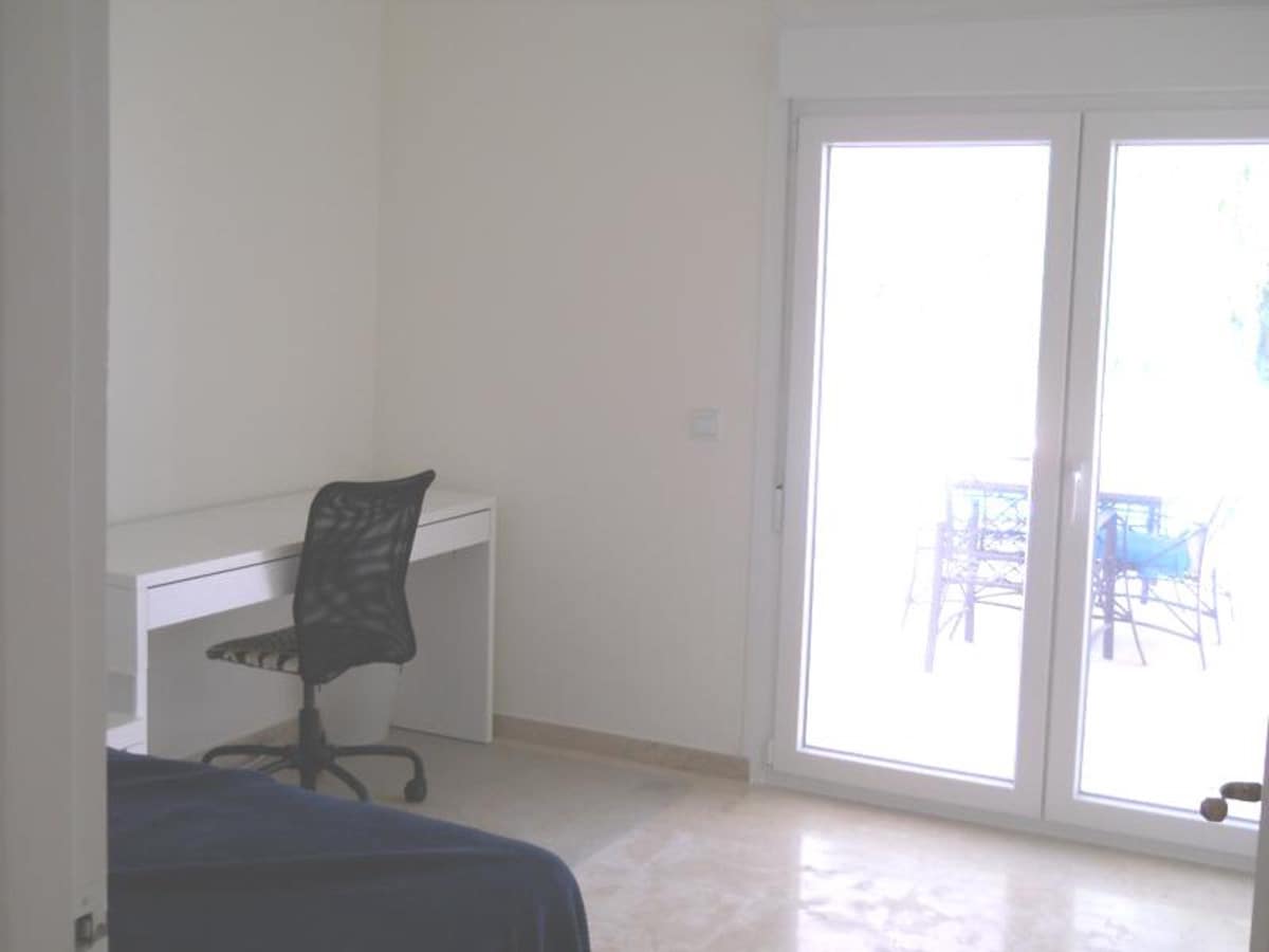 4 sypialnia Willa na sprzedaż w Sotogrande - 1 300 000 € (Ref: 8991964)