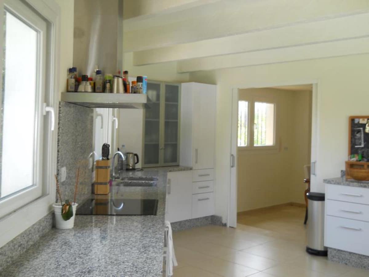 4 sypialnia Willa na sprzedaż w Sotogrande - 1 300 000 € (Ref: 8991964)