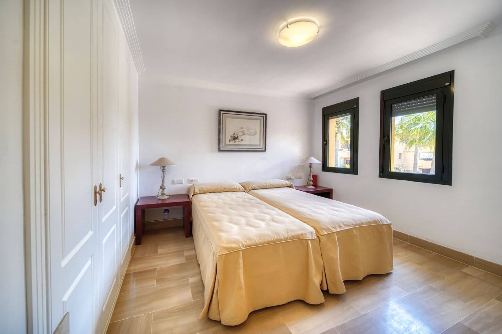 2 soveværelse Lejlighed til salg i Sotogrande med swimmingpool garage - € 475.000 (Ref: 9050746)