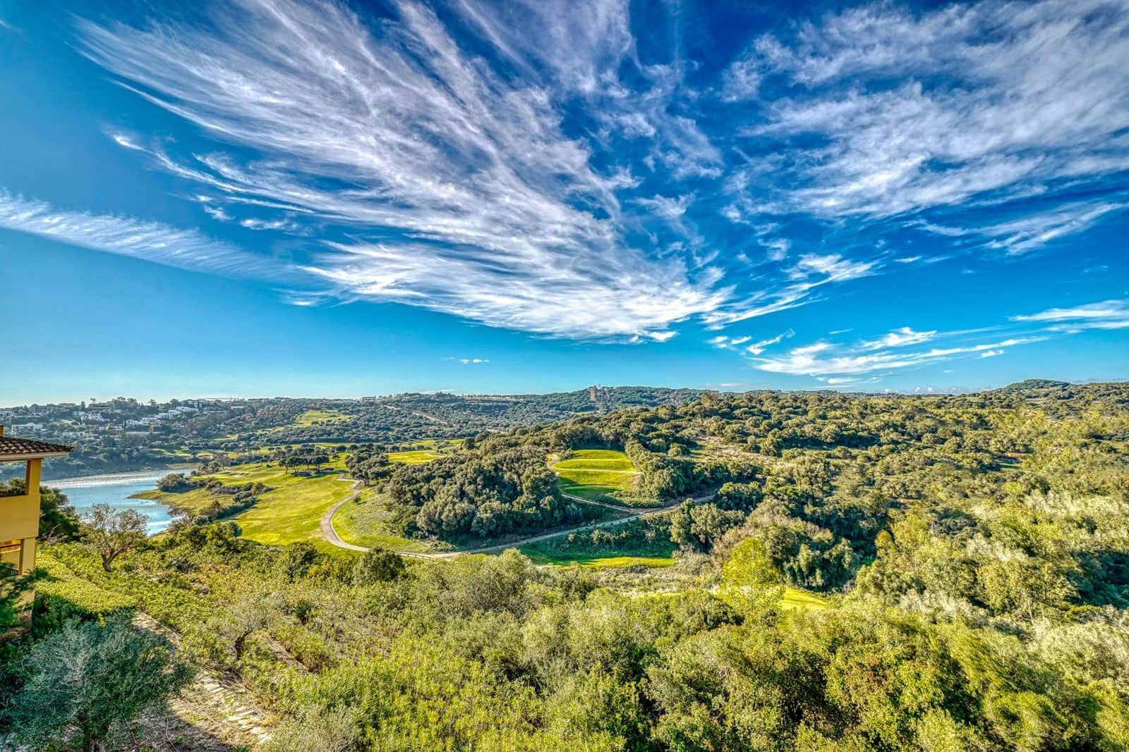 2 soveværelse Lejlighed til salg i Sotogrande med swimmingpool garage - € 475.000 (Ref: 9050746)