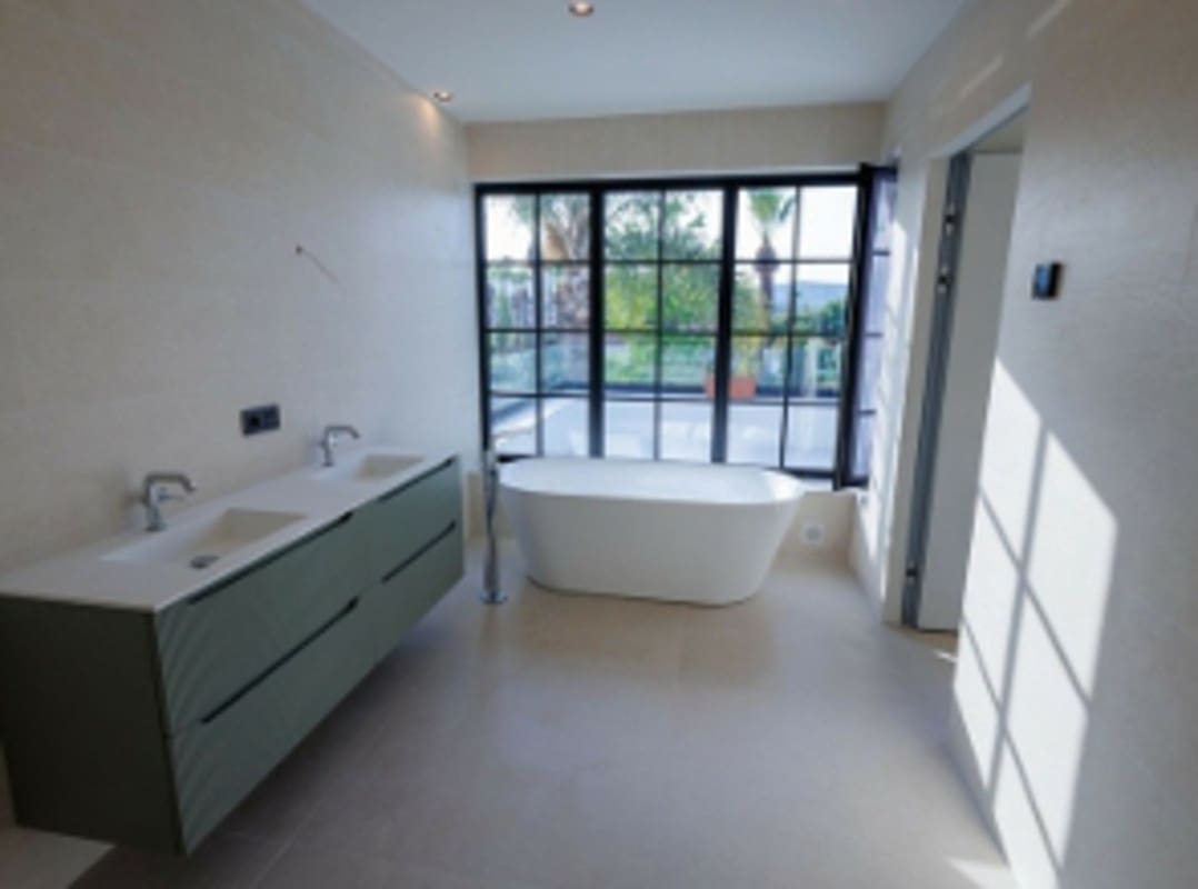 3 soverom Villa til salgs i Sotogrande med svømmebasseng - € 2 580 000 (Ref: 9064964)