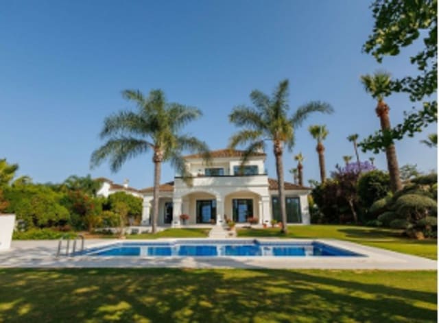 3 soveværelse Villa til salg i Sotogrande Costa, San Roque med swimmingpool - € 2.580.000 (Ref: 9064964)