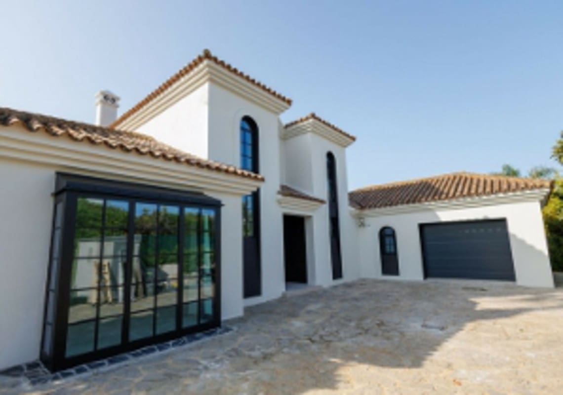 3 soverom Villa til salgs i Sotogrande med svømmebasseng - € 2 580 000 (Ref: 9064964)