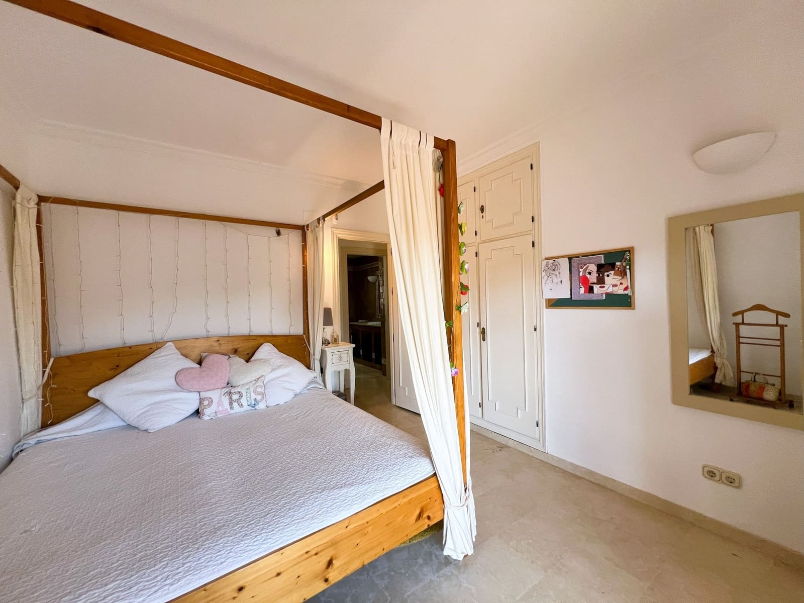 Chalet de 6 habitaciones en Sotogrande en venta con garaje - 2.780.000 € (Ref: 9102731)