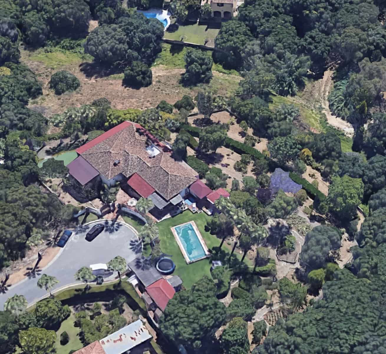 Chalet de 6 habitaciones en Sotogrande en venta con garaje - 2.780.000 € (Ref: 9102731)