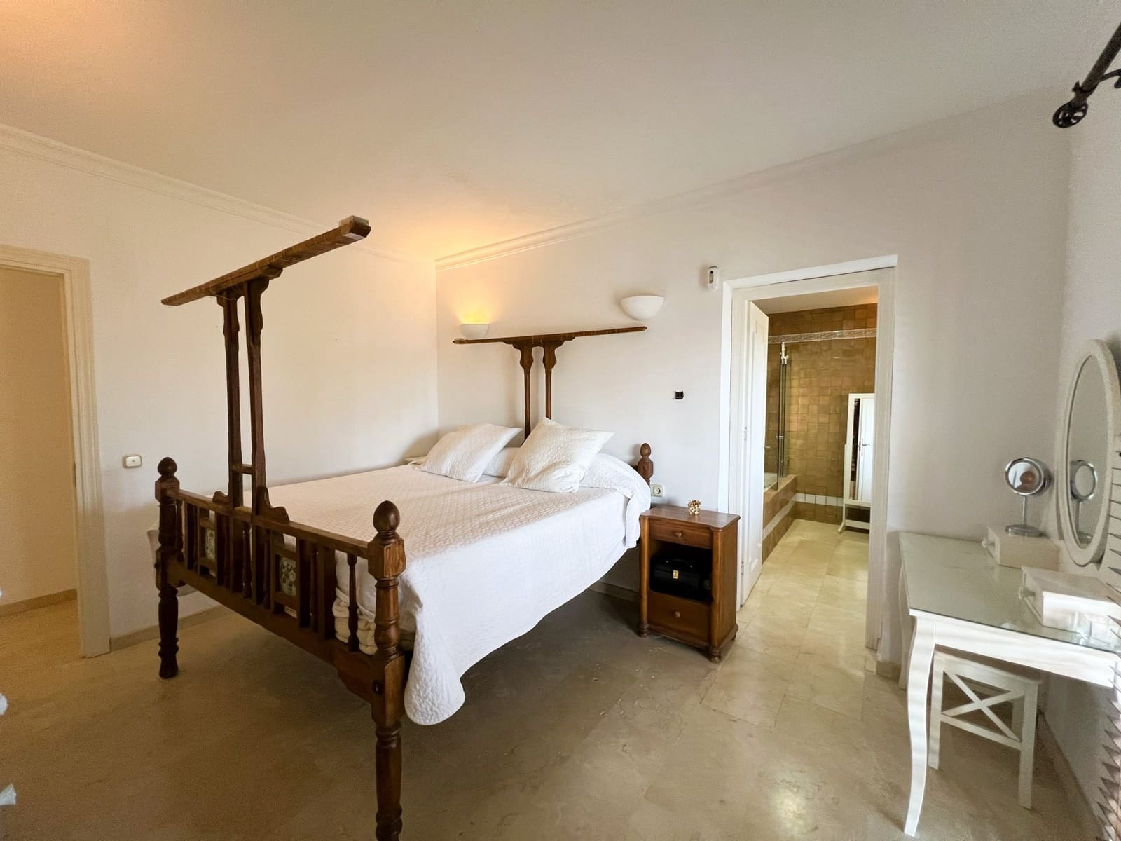 Chalet de 6 habitaciones en Sotogrande en venta con garaje - 2.780.000 € (Ref: 9102731)