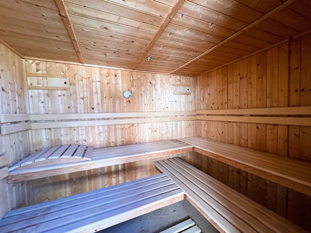 6 soverom Villa til salgs i Sotogrande Costa, San Roque med garasje - € 2 780 000 (Ref: 9102731)