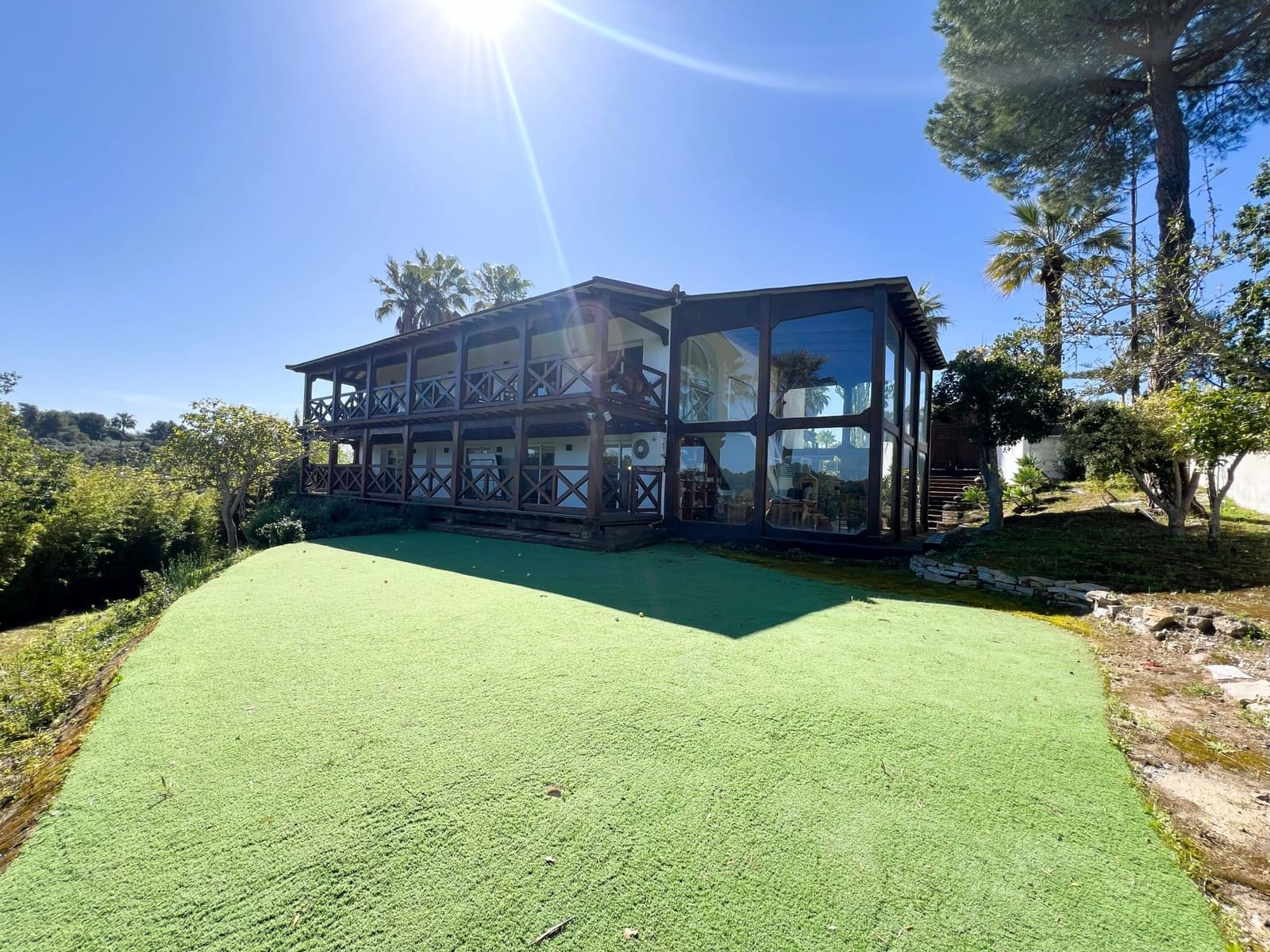 Chalet de 6 habitaciones en Sotogrande en venta con garaje - 2.780.000 € (Ref: 9102731)