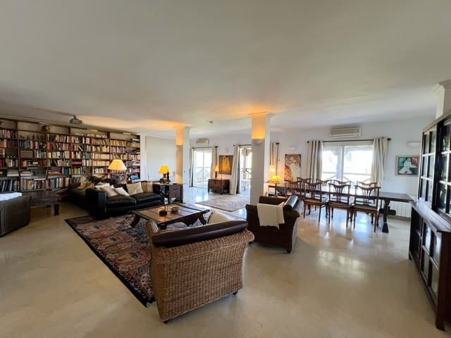 6 bedroom Villa for sale in Sotogrande Costa, San Roque with garage - € 2,780,000 (Ref: 9102731)
