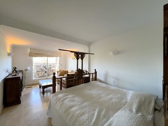 6 bedroom Villa for sale in Sotogrande Costa, San Roque with garage - € 2,780,000 (Ref: 9102731)