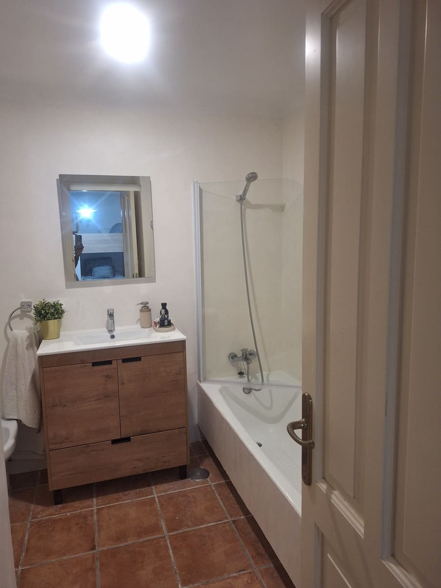 4 soveværelse Villa til leje i Sotogrande med swimmingpool - € 4.500 (Ref: 9202215)