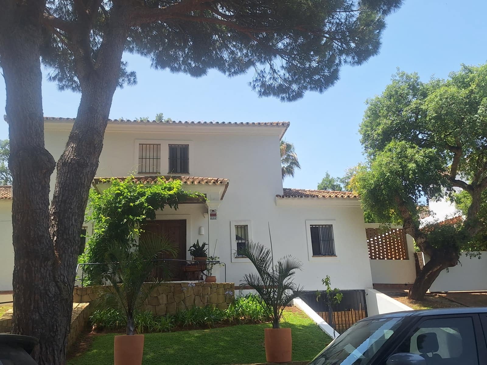 4 soveværelse Villa til leje i Sotogrande med swimmingpool - € 4.500 (Ref: 9202215)