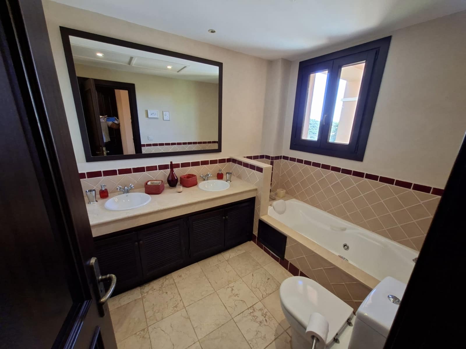 3 bedroom Semi-detached Villa for sale in Sotogrande with pool - € 840,000 (Ref: 9310500)