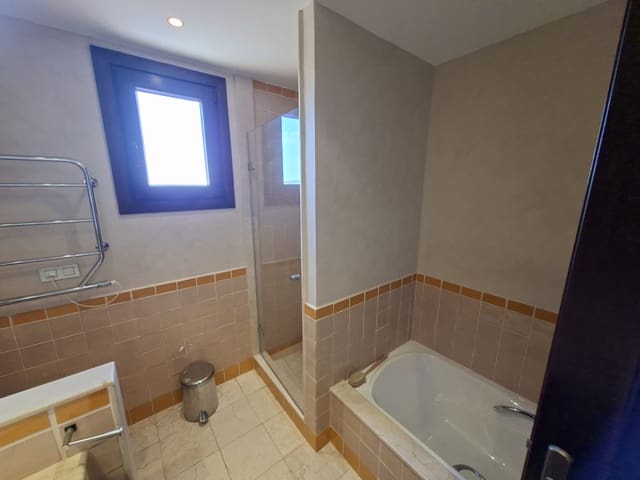 3 makuuhuone Paritalo myytävänä paikassa Sotogrande Alto, San Roque mukana uima-altaan - 840 000 € (Ref: 9310500)
