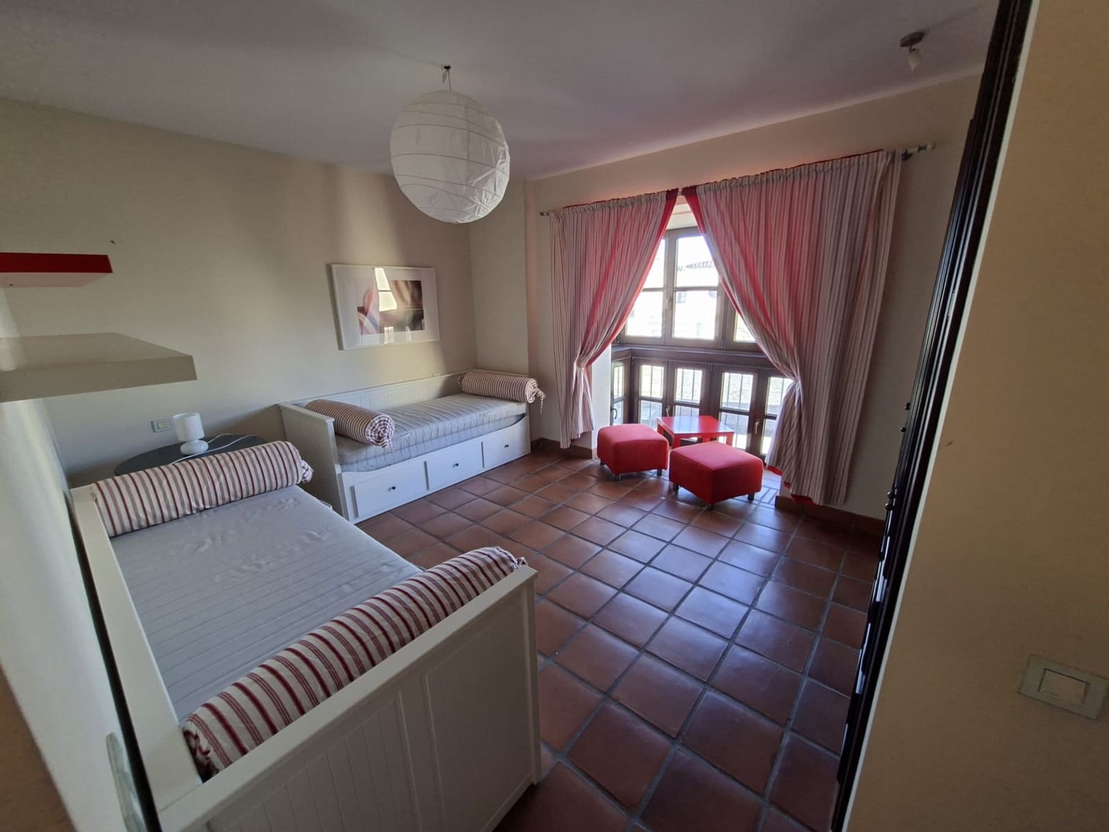 3 sovrum Semi-fristående Villa till salu i Sotogrande med pool - 840 000 € (Ref: 9310500)