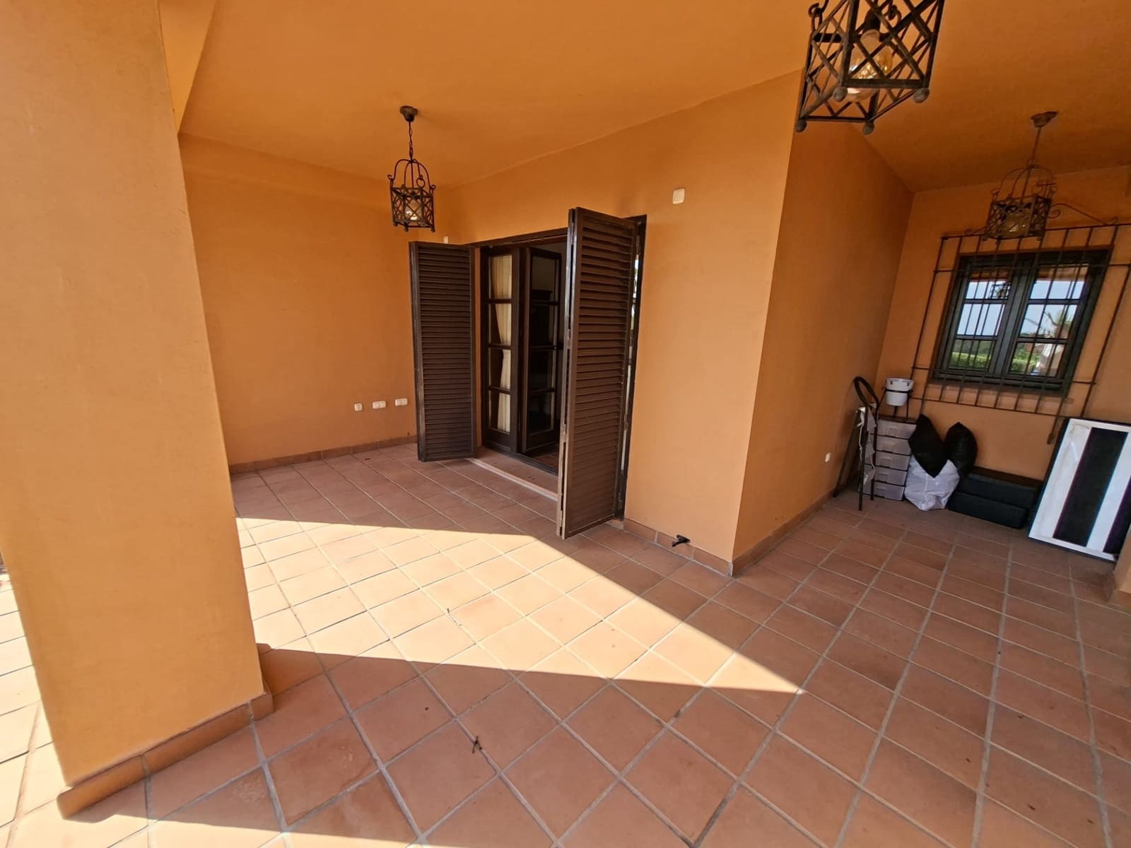 3 sovrum Semi-fristående Villa till salu i Sotogrande med pool - 840 000 € (Ref: 9310500)