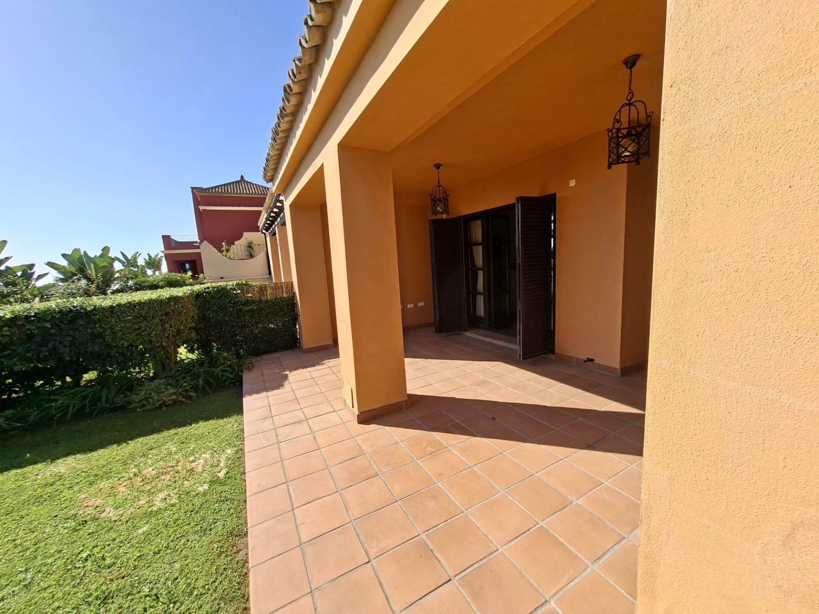 3 sovrum Semi-fristående Villa till salu i Sotogrande med pool - 840 000 € (Ref: 9310500)