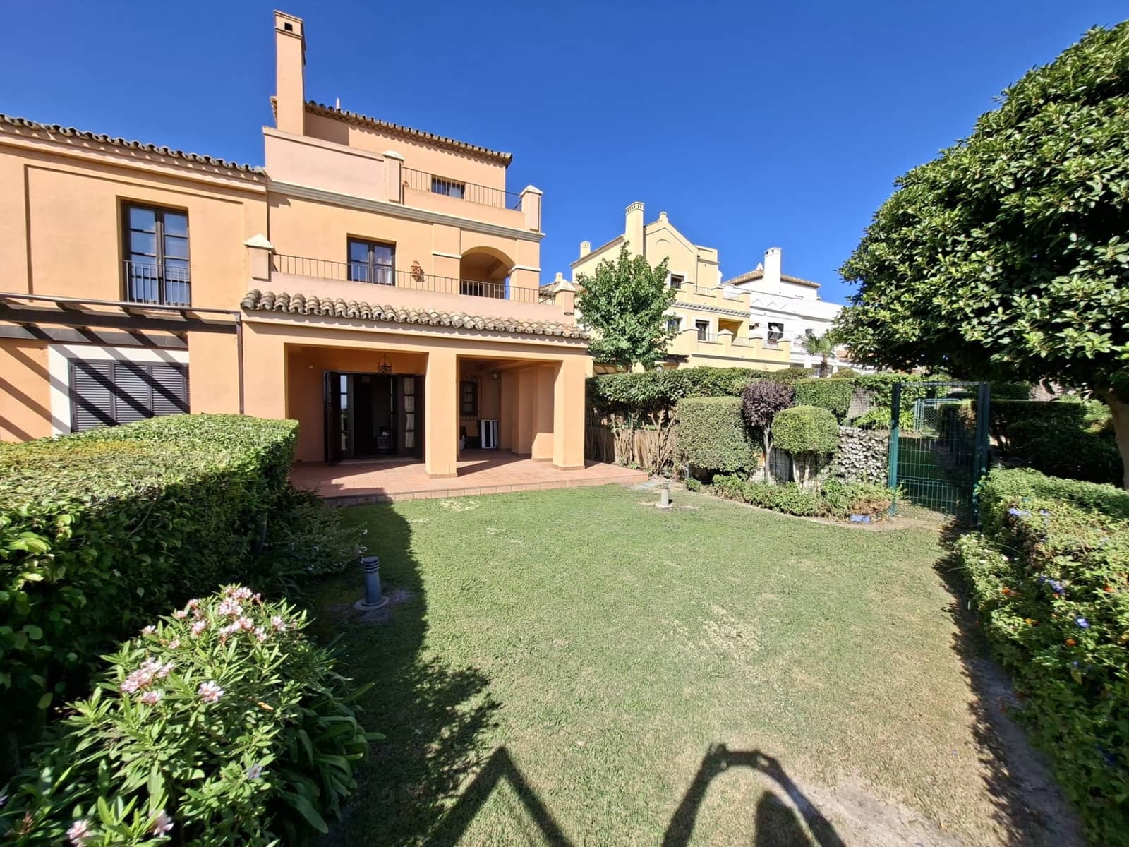 3 sovrum Semi-fristående Villa till salu i Sotogrande med pool - 840 000 € (Ref: 9310500)