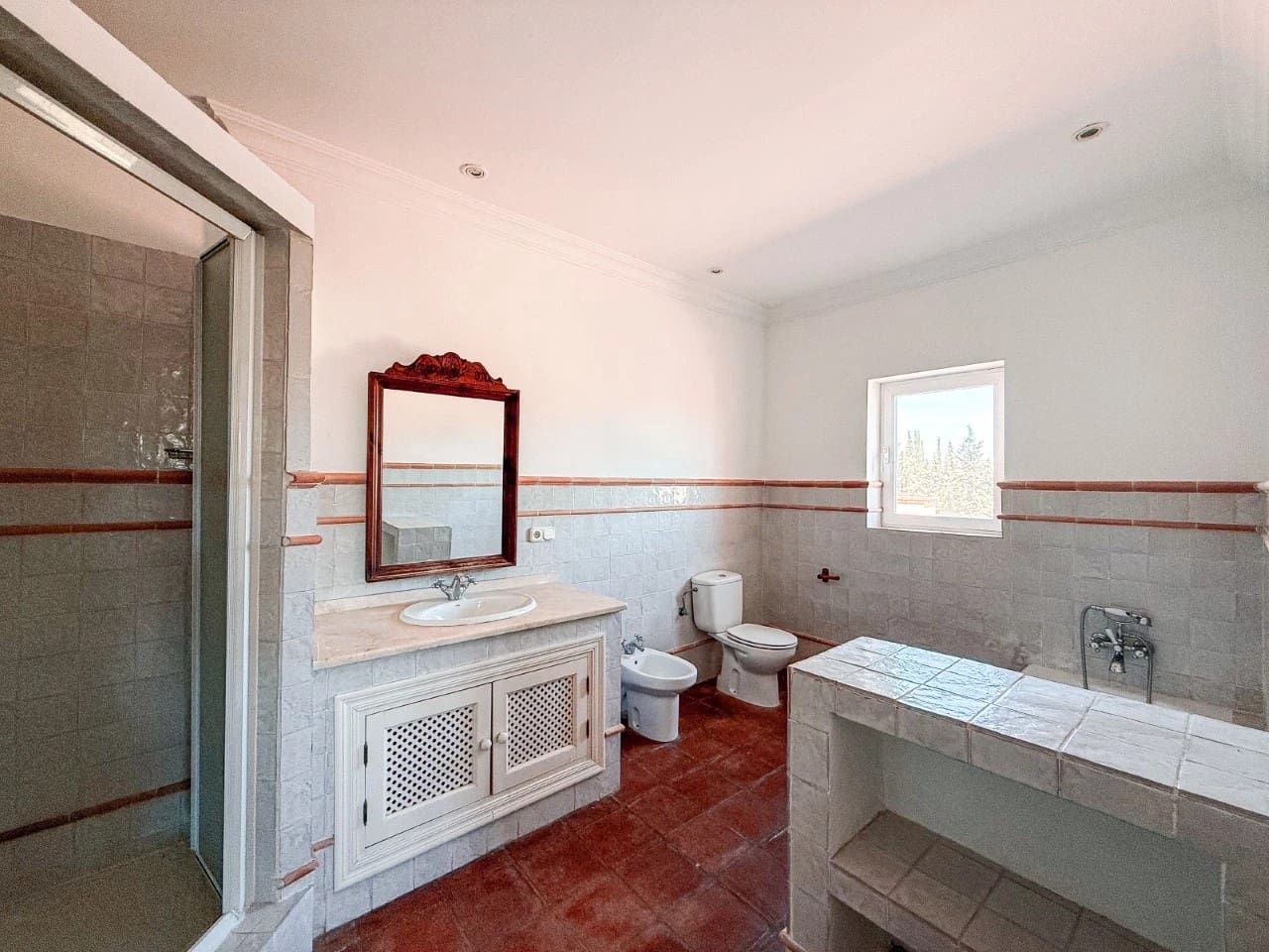 7 bedroom Villa for sale in Sotogrande with pool garage - € 1,995,000 (Ref: 9353203)