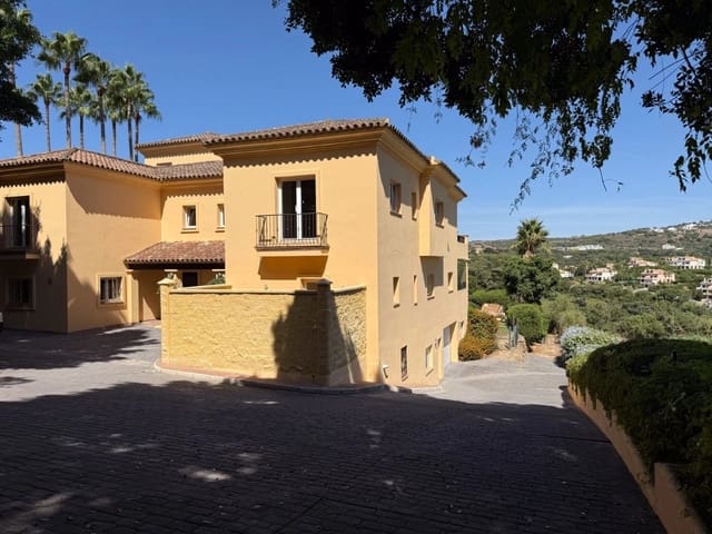 7 bedroom Villa for sale in Sotogrande Alto, San Roque with pool garage - € 1,995,000 (Ref: 9353203)