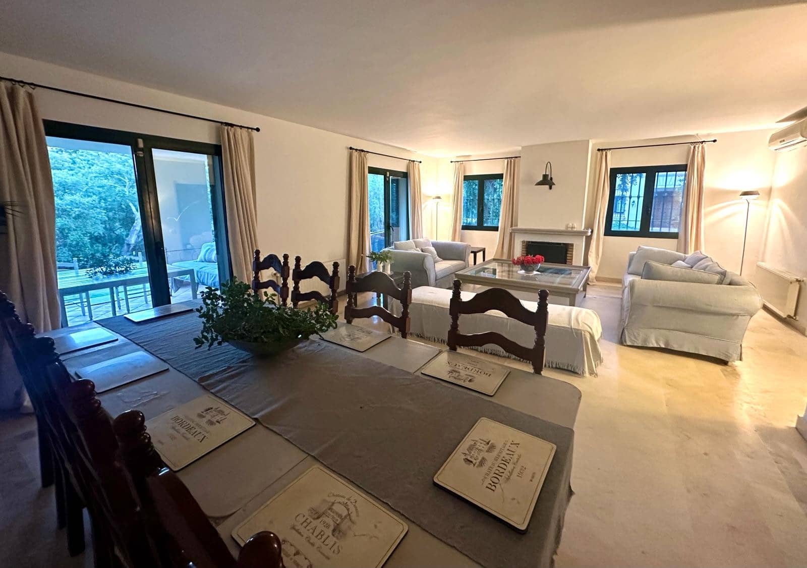 5 bedroom Semi-detached Villa for sale in Sotogrande with garage - € 1,150,000 (Ref: 9390206)