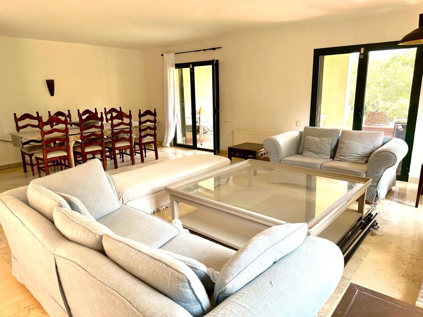 5 bedroom Semi-detached Villa for sale in Sotogrande with garage - € 1,190,000 (Ref: 9390206)