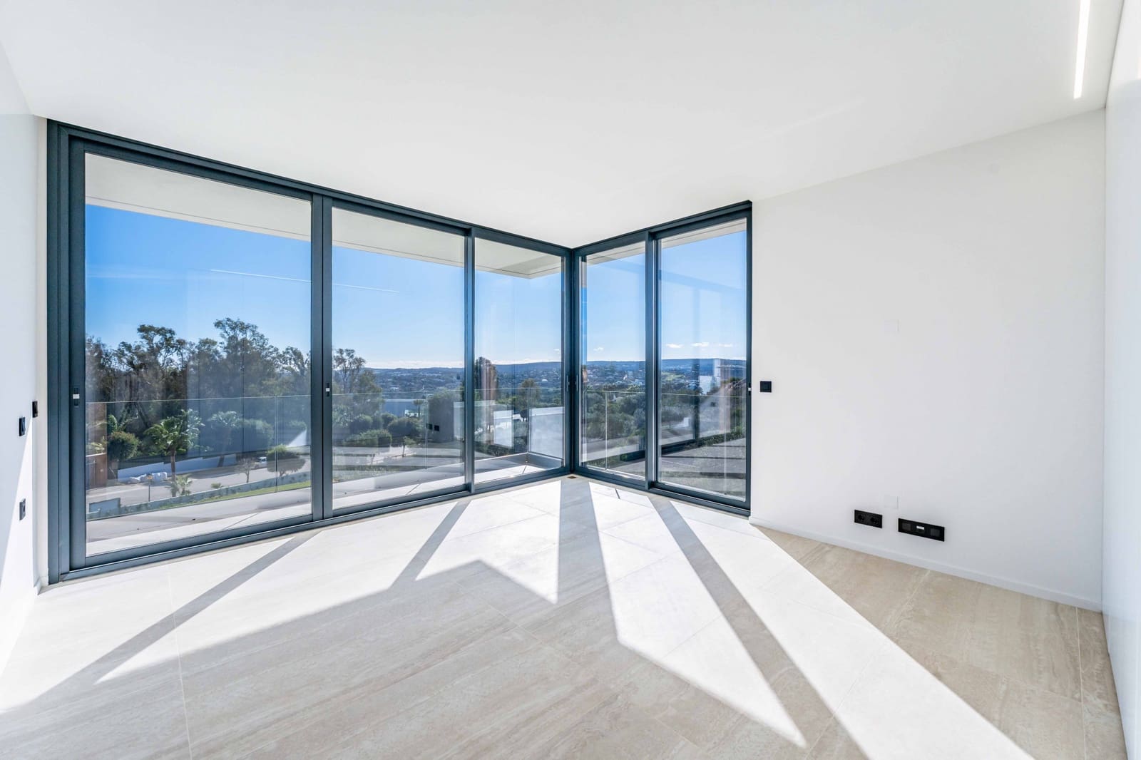 5 soveværelse Villa til salg i Sotogrande med swimmingpool garage - € 3.350.000 (Ref: 9448873)