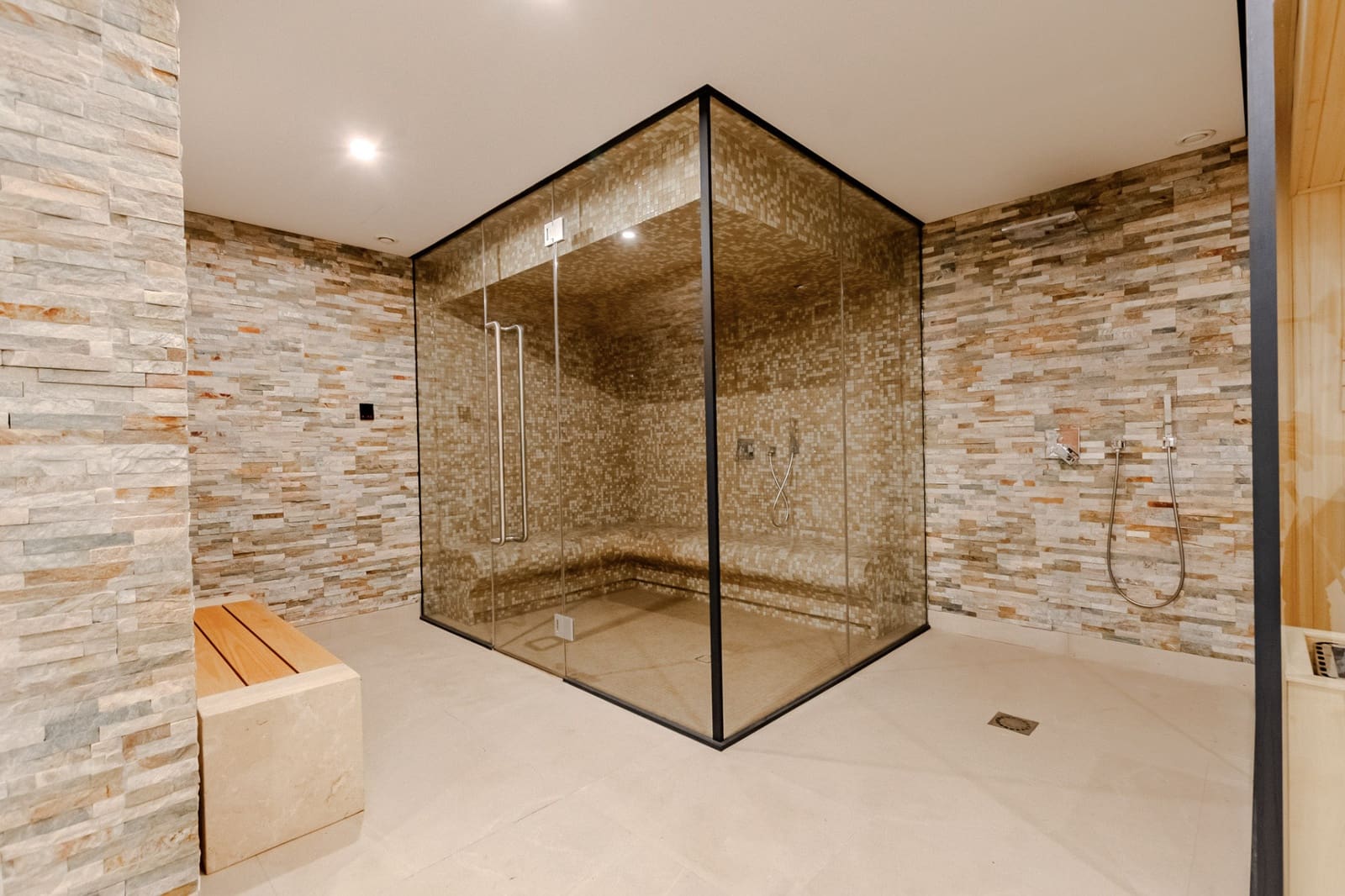 Chalet de 7 habitaciones en Sotogrande en venta con garaje - 12.995.000 € (Ref: 9455914)