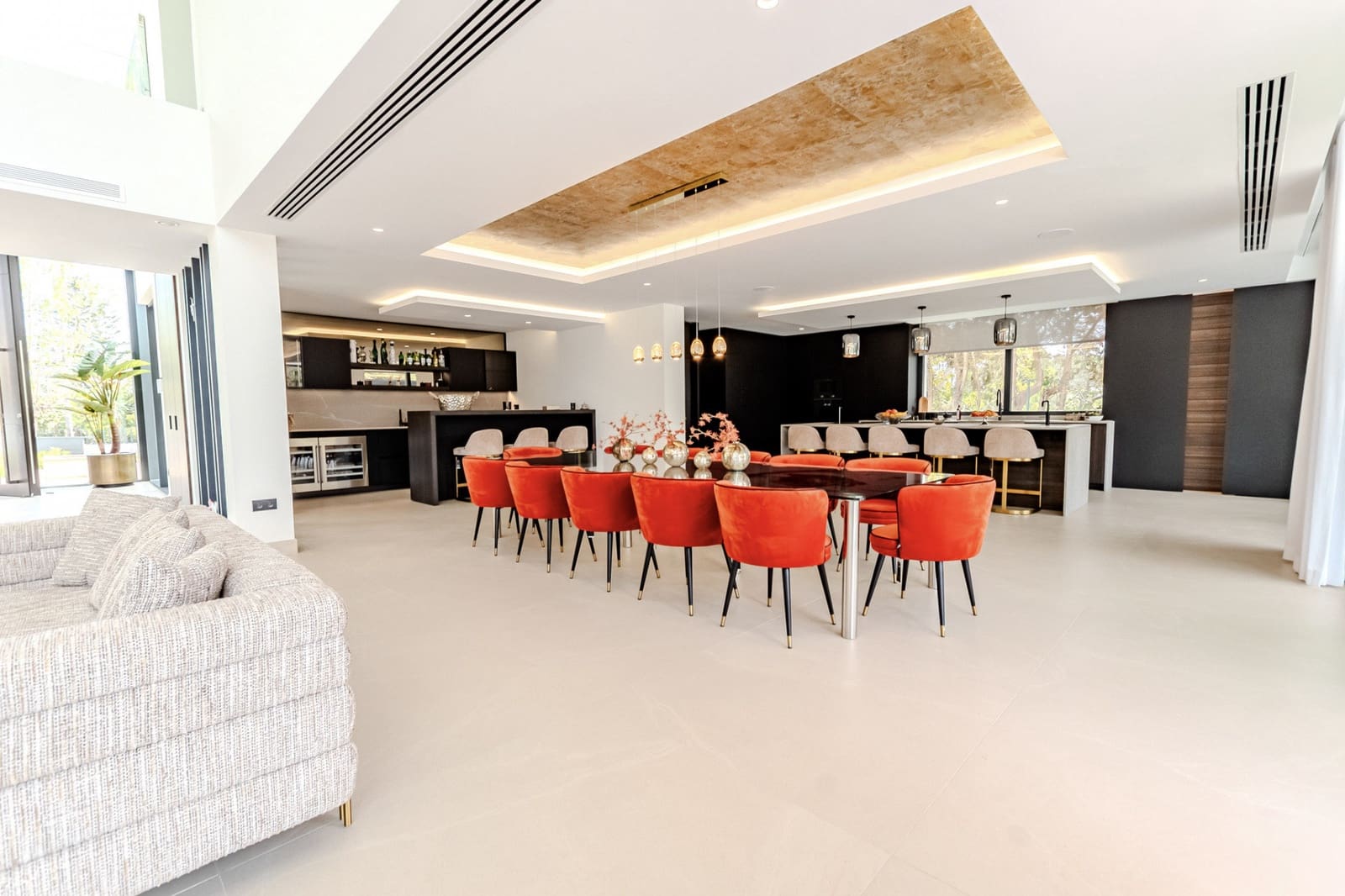 Chalet de 7 habitaciones en Sotogrande en venta con garaje - 12.995.000 € (Ref: 9455914)