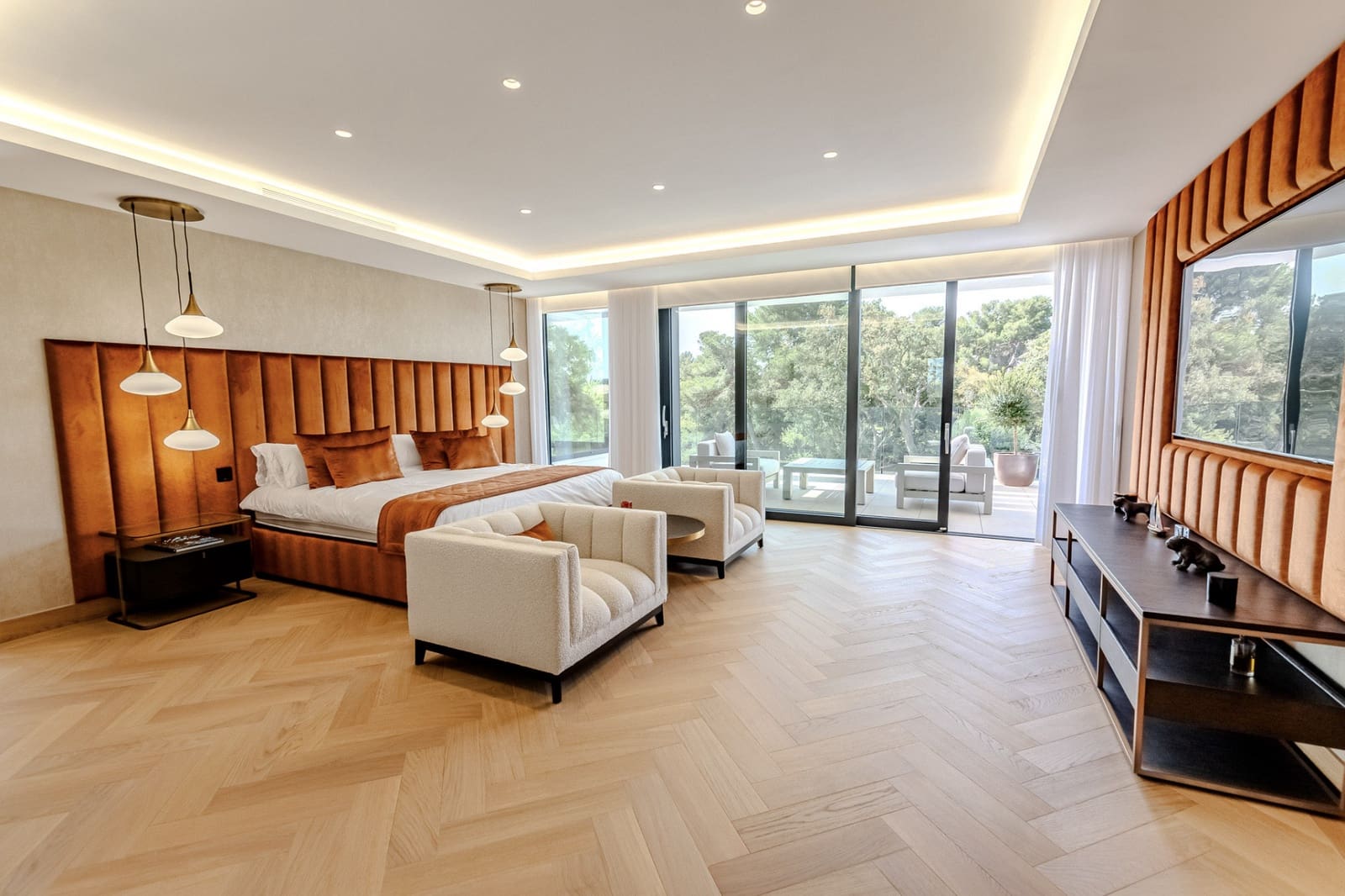 Chalet de 7 habitaciones en Sotogrande en venta con garaje - 12.995.000 € (Ref: 9455914)