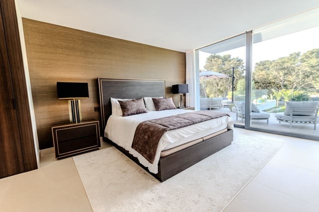 Chalet de 7 habitaciones en Sotogrande Costa, San Roque en venta con garaje - 12.995.000 € (Ref: 9455914)