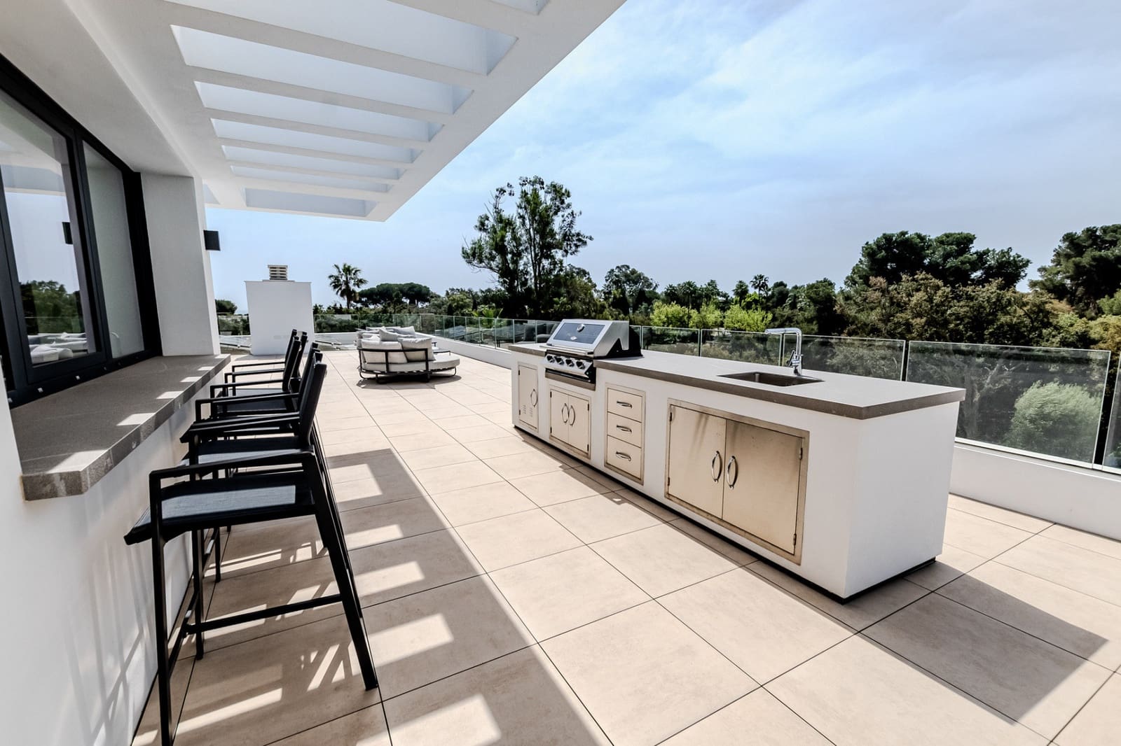 Chalet de 7 habitaciones en Sotogrande en venta con garaje - 12.995.000 € (Ref: 9455914)