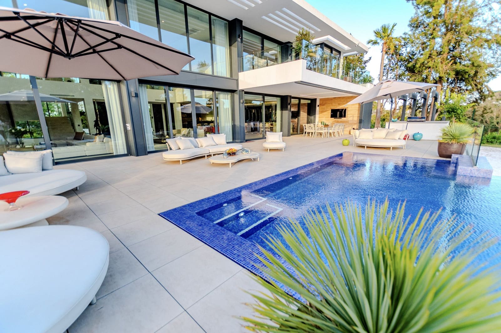 Chalet de 7 habitaciones en Sotogrande en venta con garaje - 12.995.000 € (Ref: 9455914)