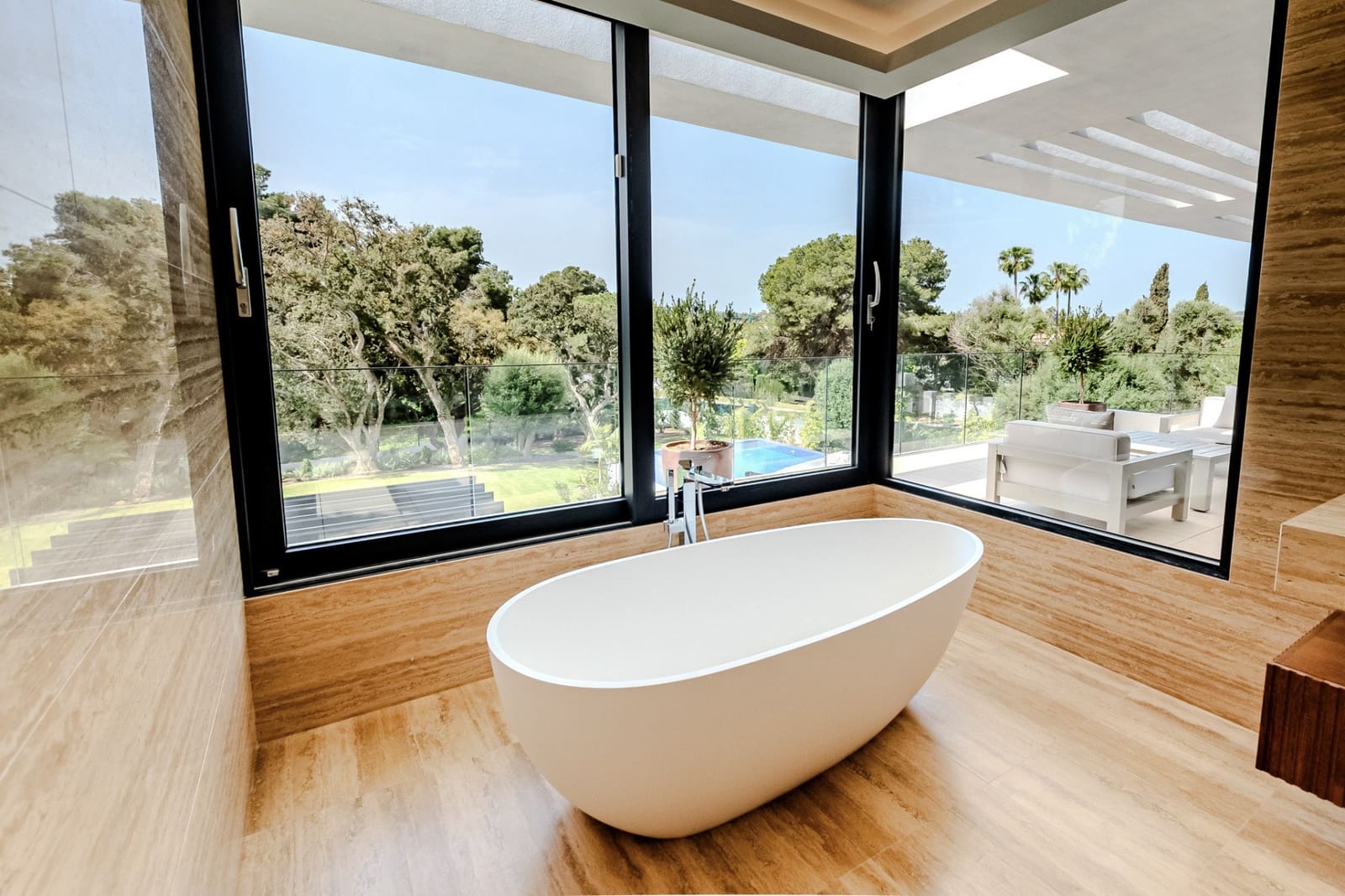 7 bedroom Villa for sale in Sotogrande with garage - € 12,995,000 (Ref: 9455914)