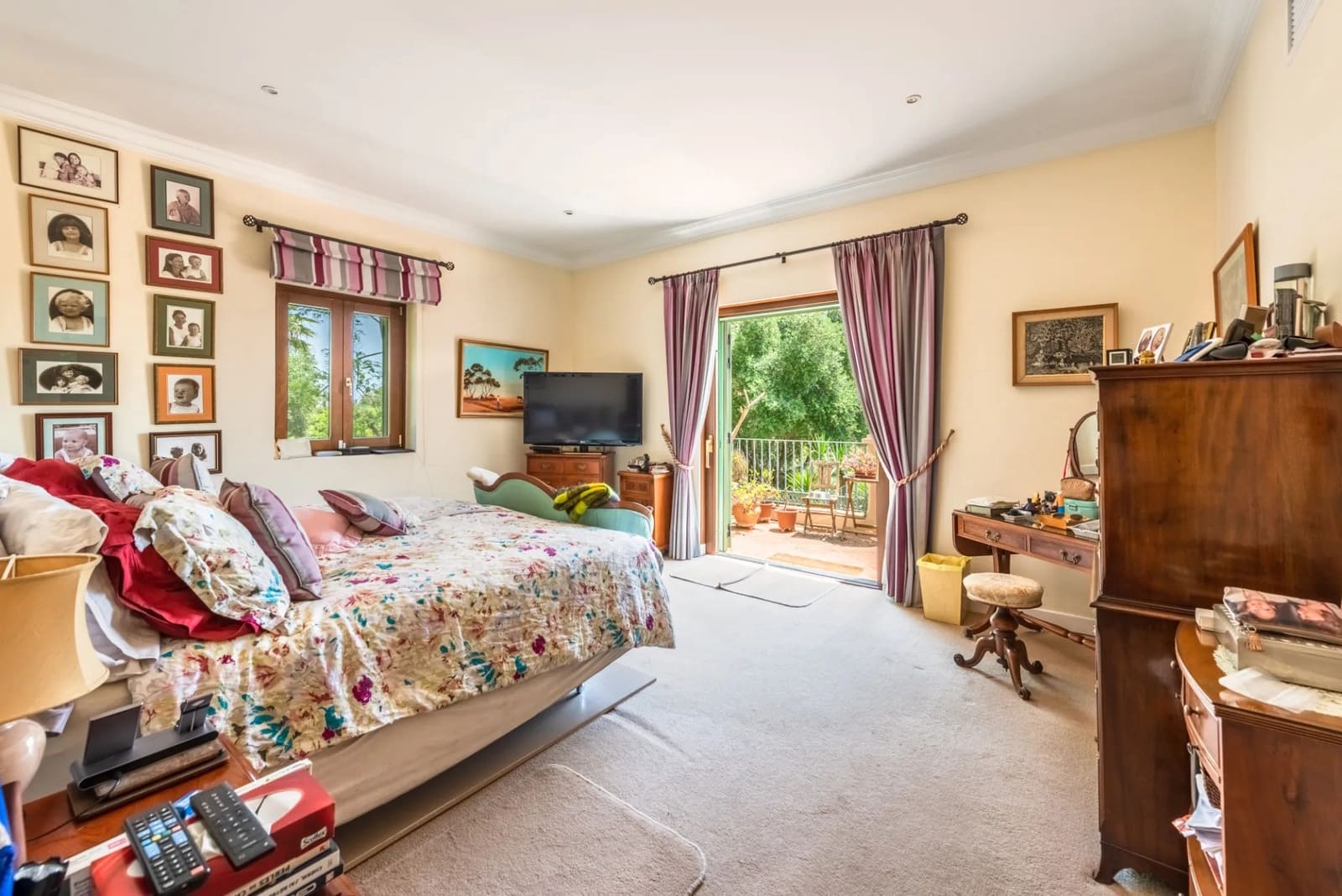 9 soverom Villa til salgs i Sotogrande med svømmebasseng garasje - € 3 600 000 (Ref: 9503888)