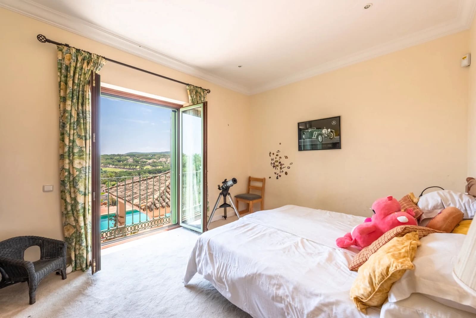 9 soverom Villa til salgs i Sotogrande med svømmebasseng garasje - € 3 600 000 (Ref: 9503888)