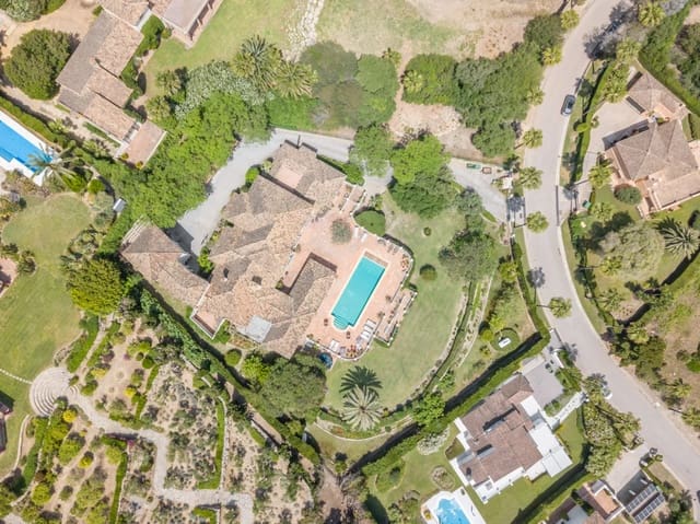 9 Zimmer Villa zu verkaufen in Sotogrande Alto, San Roque mit Pool Garage - 3.600.000 € (Ref: 9503888)
