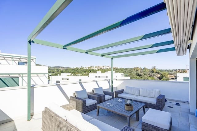 Apartamento de 3 habitaciones en Sotogrande Alto, San Roque en venta con piscina - 850.000 € (Ref: 9503889)