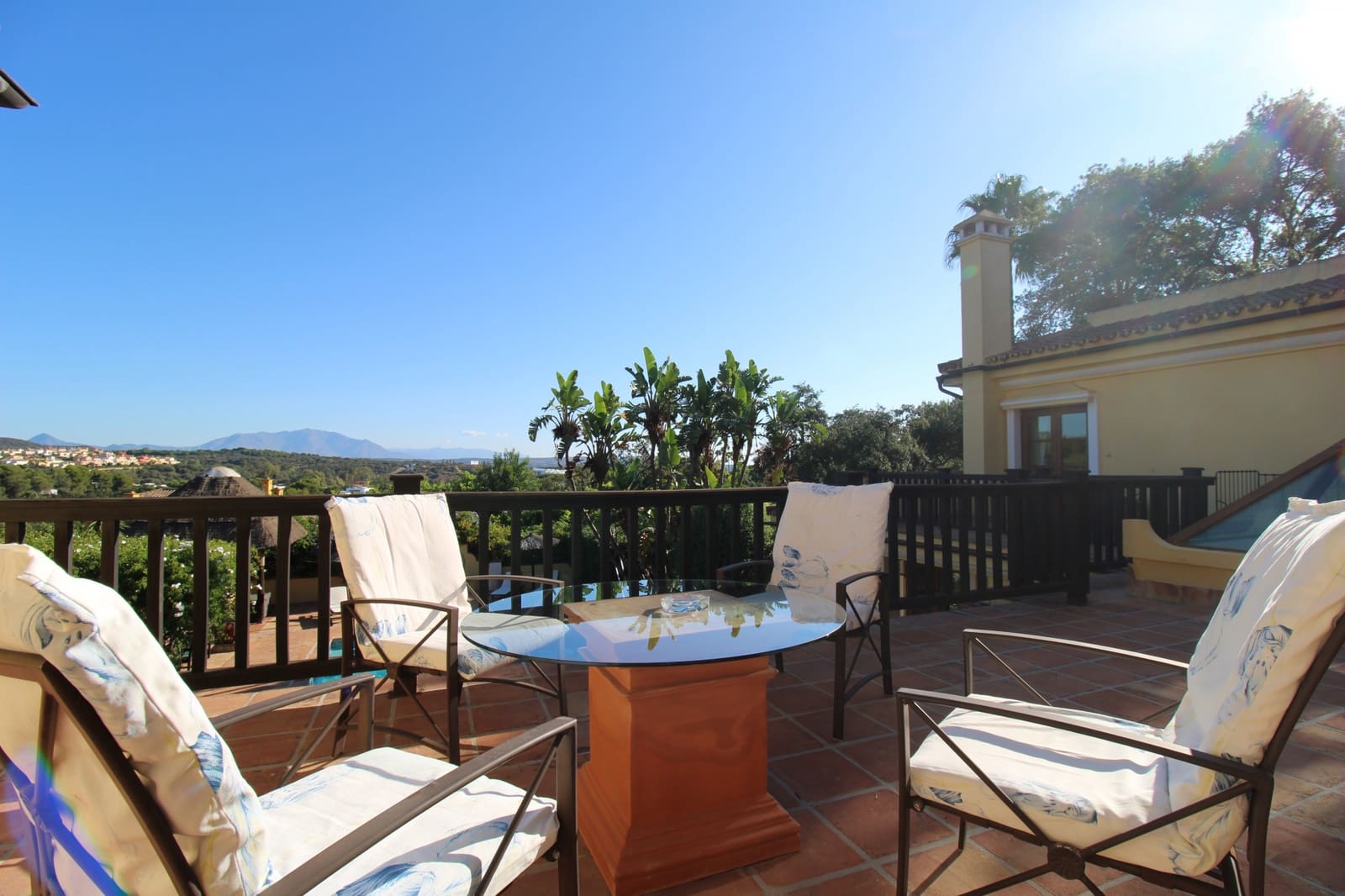 5 bedroom Villa for sale in Sotogrande with pool garage - € 2,250,000 (Ref: 9508430)