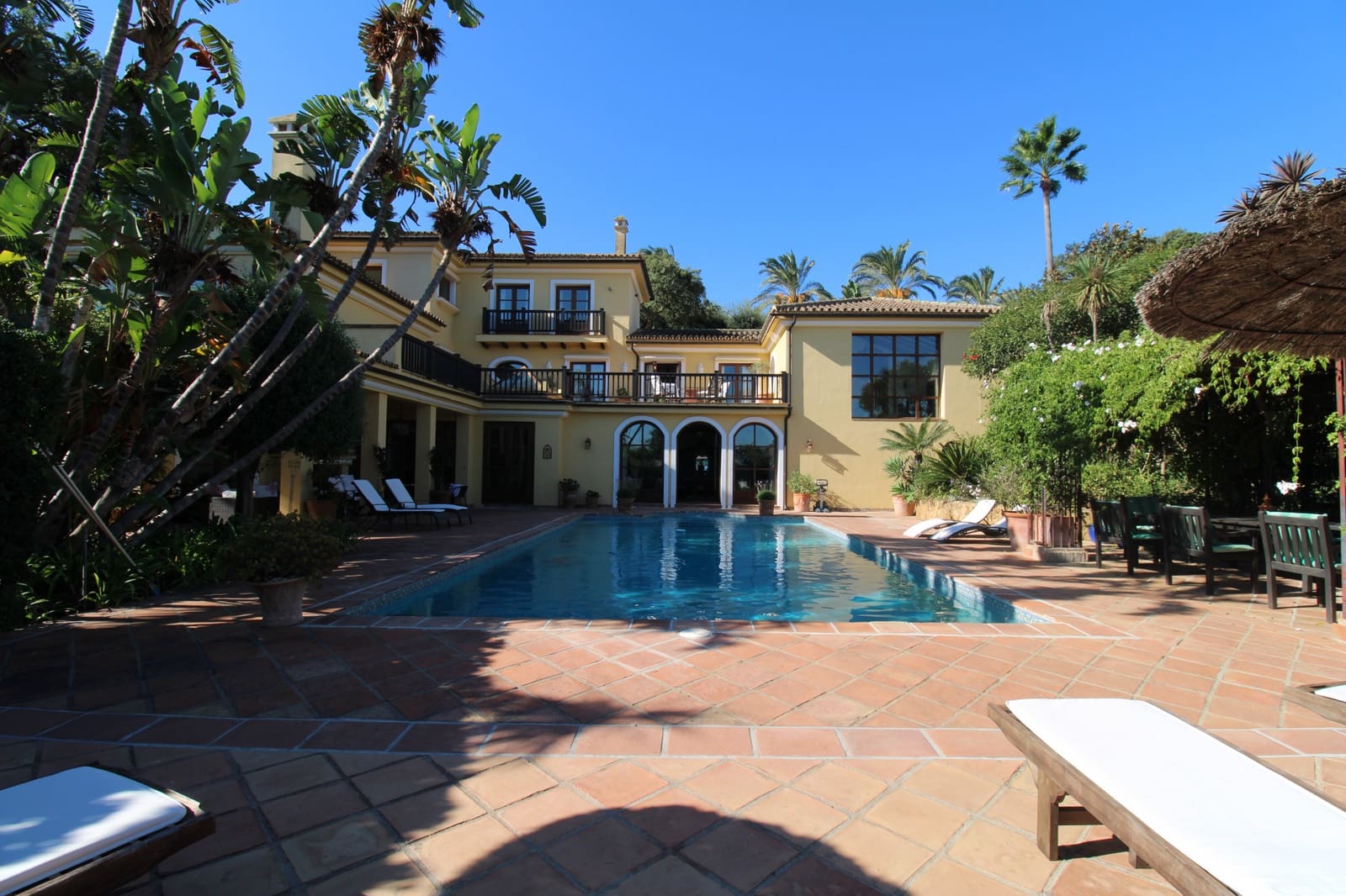 5 bedroom Villa for sale in Sotogrande with pool garage - € 2,250,000 (Ref: 9508430)